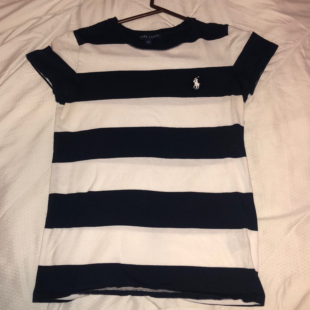 polo t shirt
